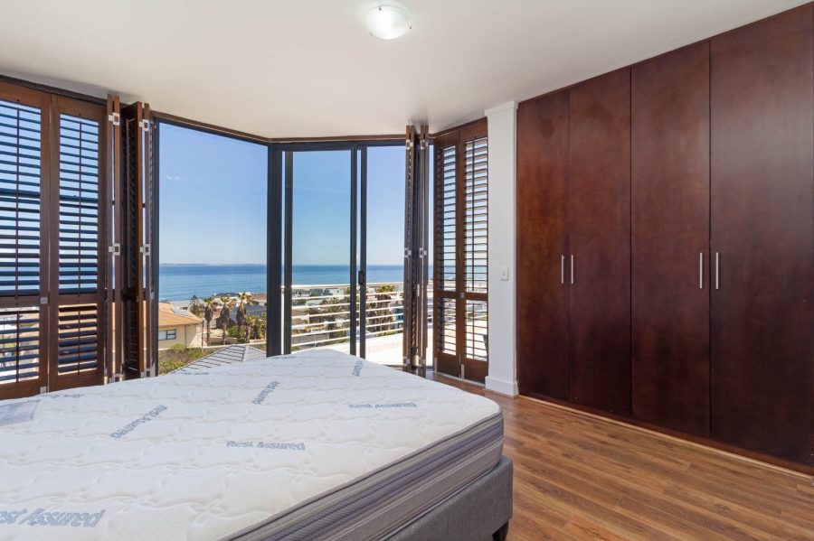 3 Bedroom Property for Sale in Bloubergstrand Western Cape